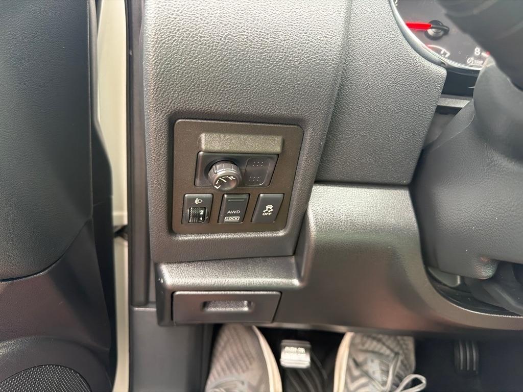 Nissan Rogue SL 4D SUV AWD 2012