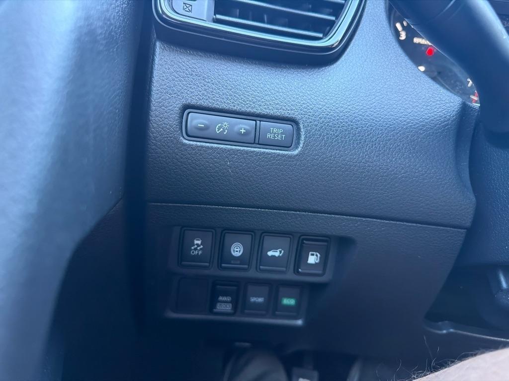 Nissan Rogue SV 4D SUV AWD 2019