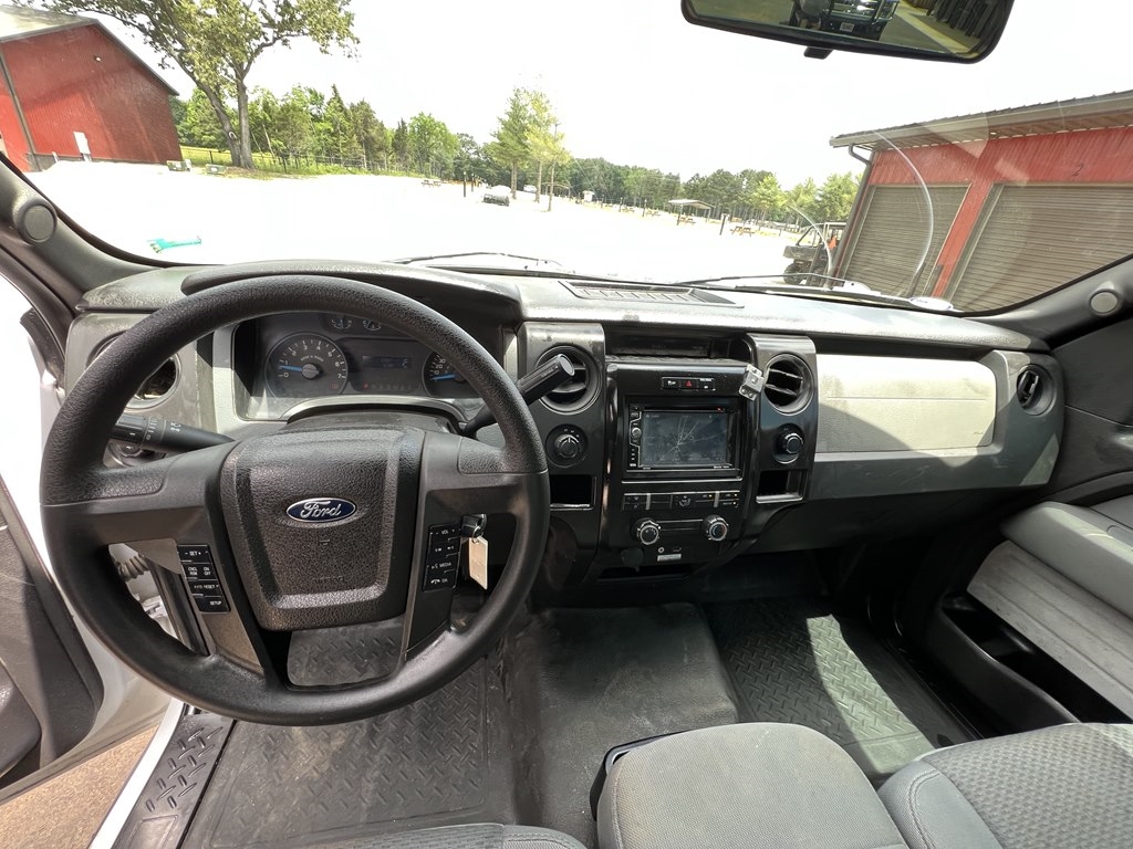 Ford F-150 XL 8-ft. Bed 4WD 2014