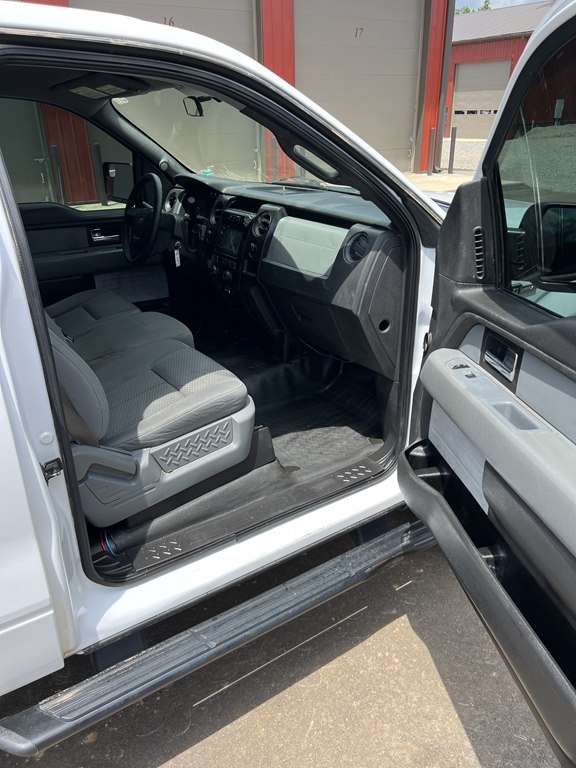 Ford F-150 XL 8-ft. Bed 4WD 2014