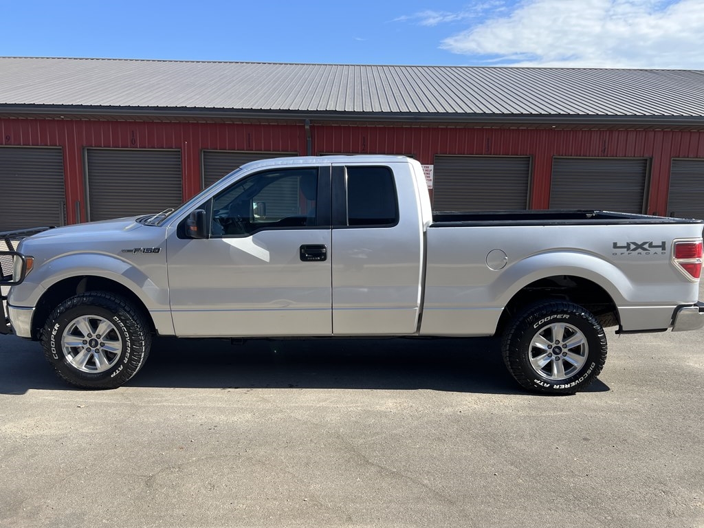 Ford F-150 XL SuperCab 8-ft. Bed 4WD 2013