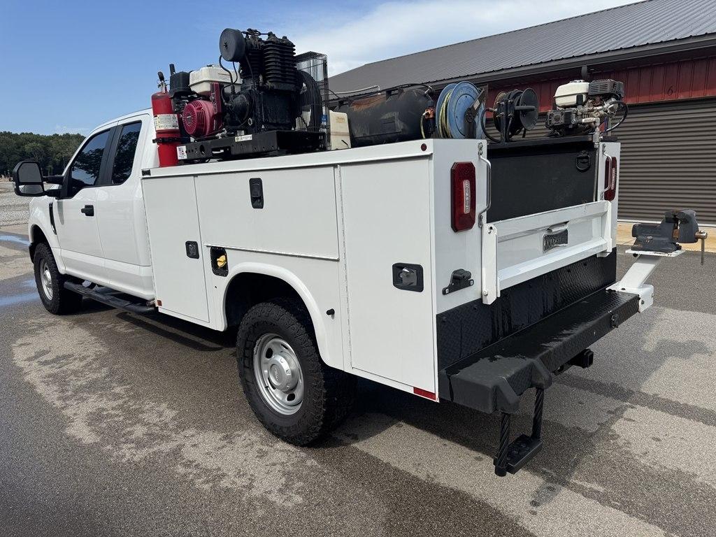 Ford F-350 SD XL SuperCab 4WD 2020