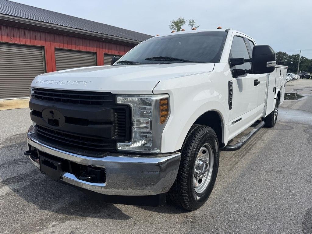 Ford F-350 SD XL SuperCab 2WD 2019