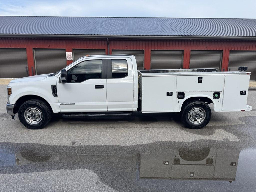Ford F-350 SD XL SuperCab 2WD 2019
