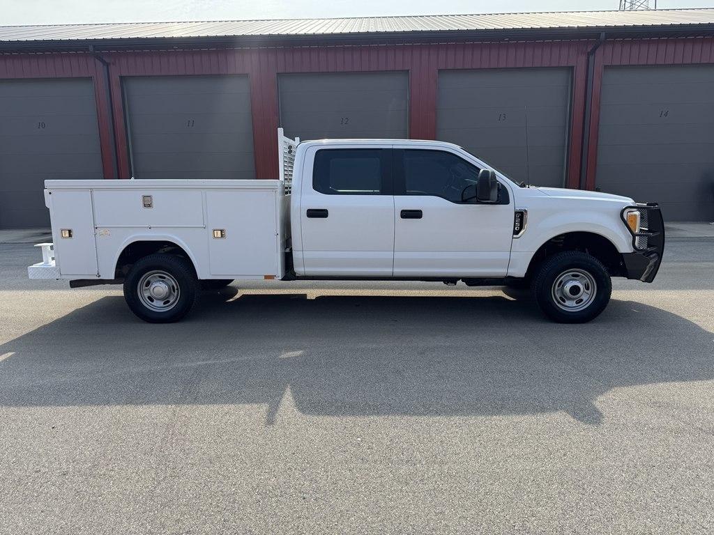 Ford F-250 SD XL Crew Cab 4WD 2017