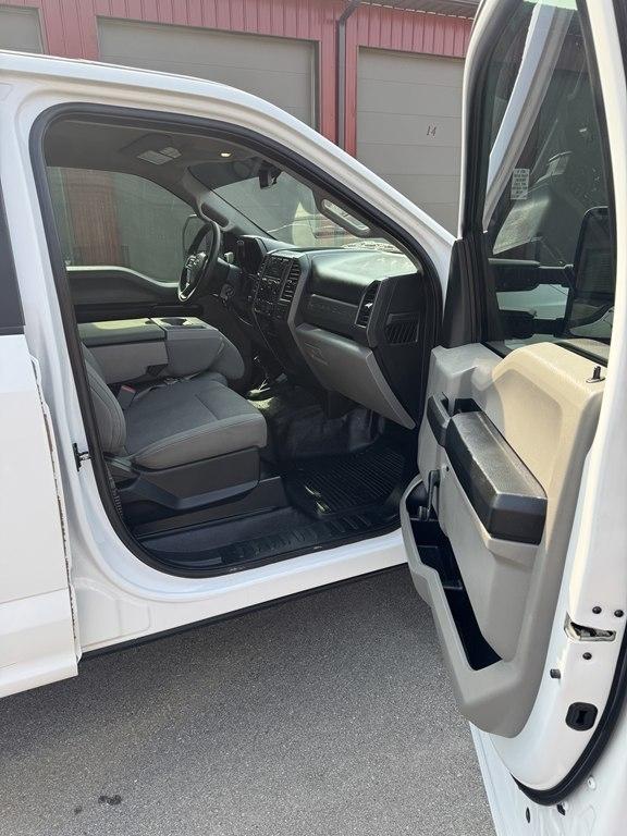 Ford F-250 SD XL Crew Cab 4WD 2017