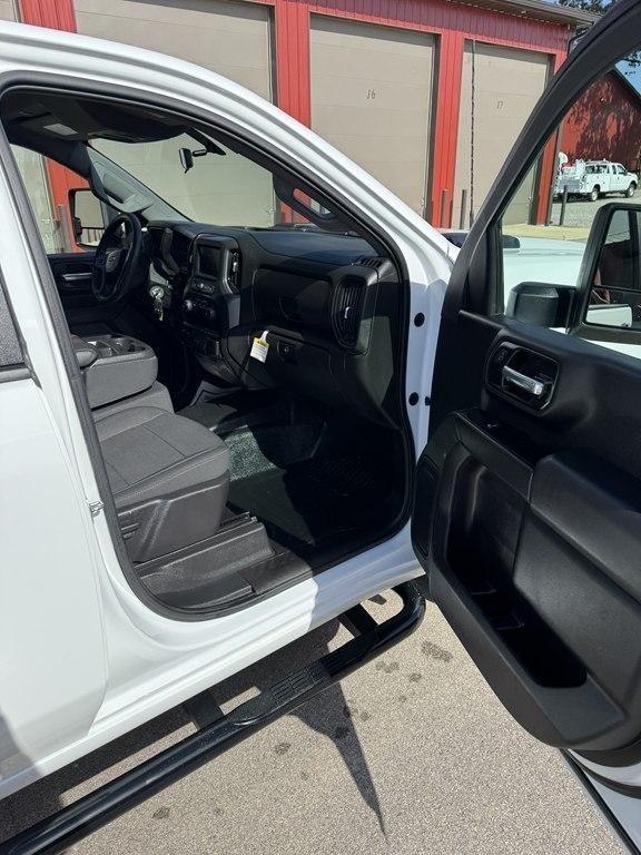 Chevrolet Silverado 2500HD Work Truck Crew Cab Long Box 4WD 2022