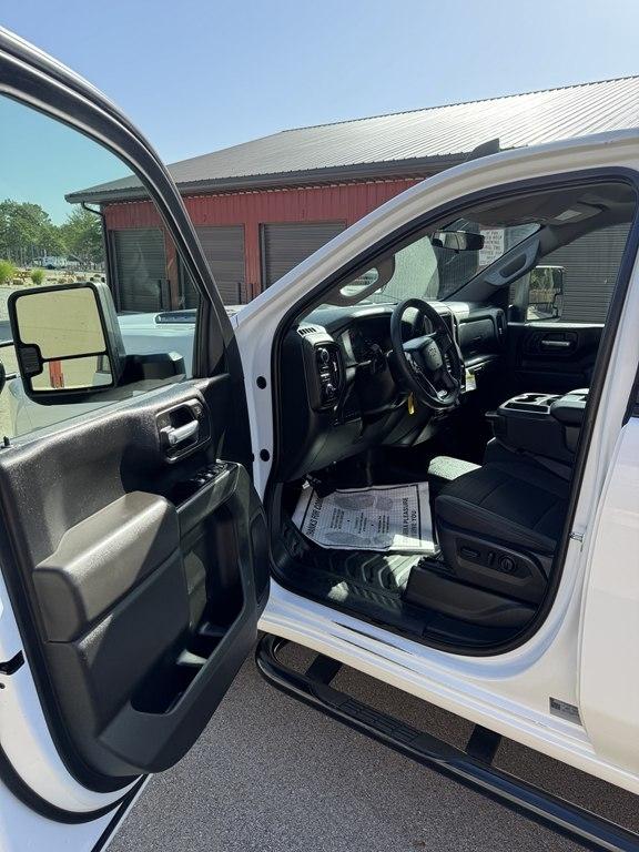 Chevrolet Silverado 2500HD Work Truck Crew Cab Long Box 4WD 2022