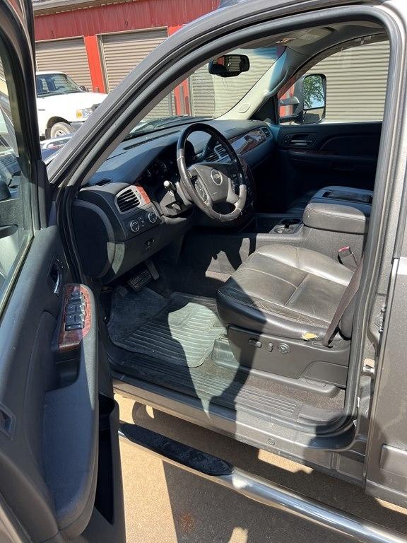 Chevrolet Silverado 2500HD Work Truck Crew Cab Long Box 4WD 2008