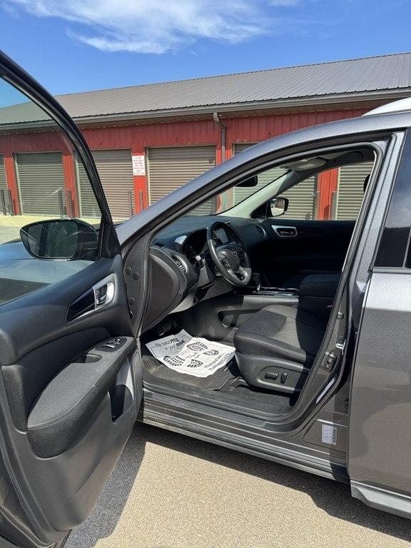 Nissan Pathfinder S 2WD 2017