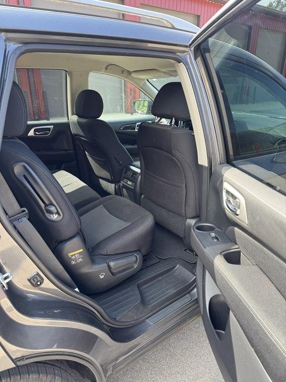 Nissan Pathfinder S 2WD 2017