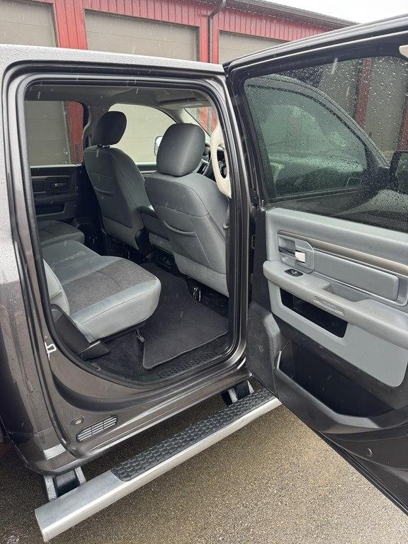 RAM 3500 SLT Crew Cab LWB 4WD 2017
