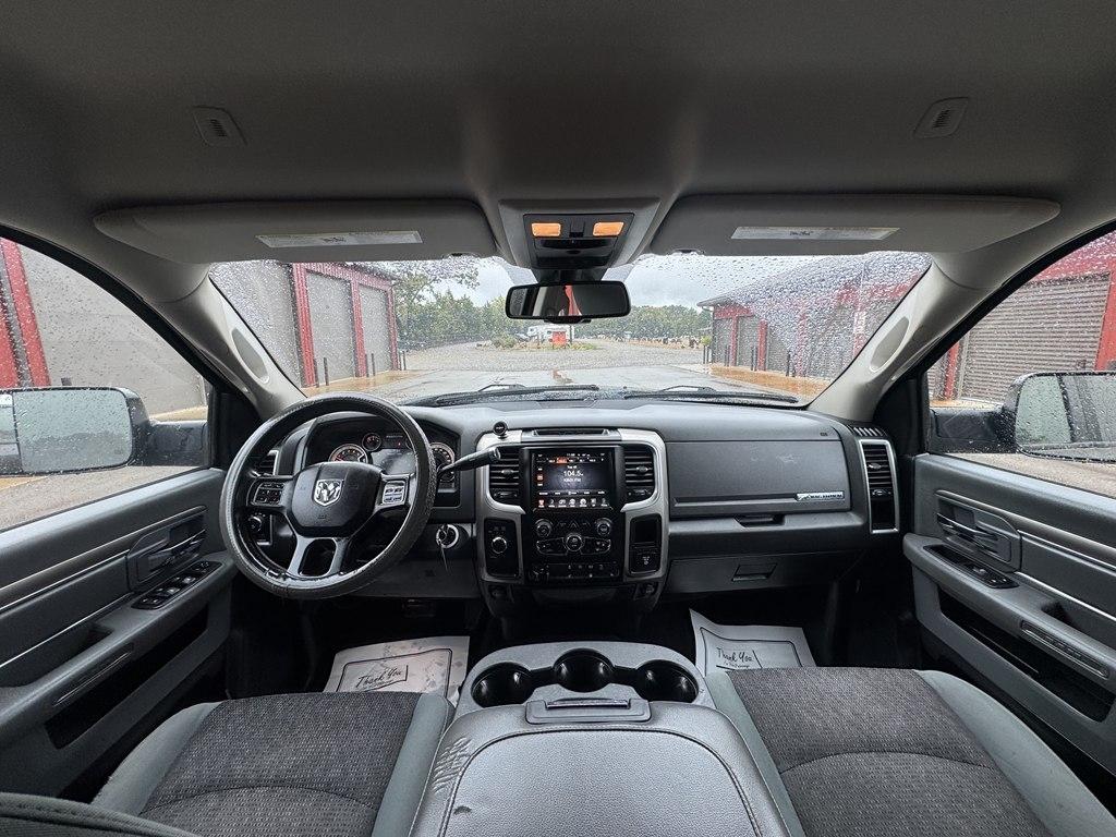RAM 3500 SLT Crew Cab LWB 4WD 2017