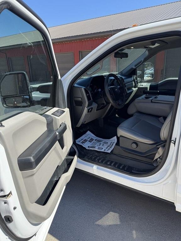 Ford F-350 SD XL Crew Cab 4WD 2017