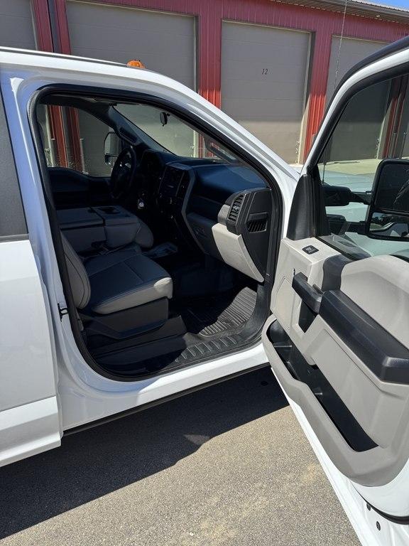 Ford F-350 SD XL Crew Cab 4WD 2017
