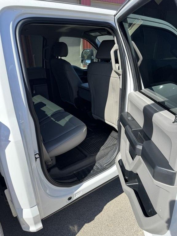 Ford F-350 SD XL Crew Cab 4WD 2017