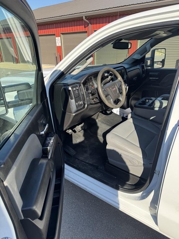 GMC Sierra 3500HD Base Crew Cab 2WD 2019