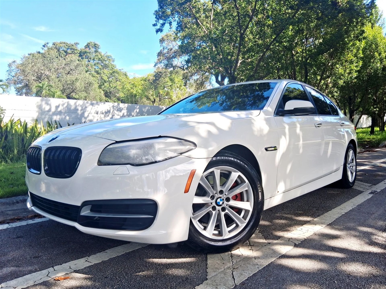 2014 BMW 5-Series 528i Sedan 4D