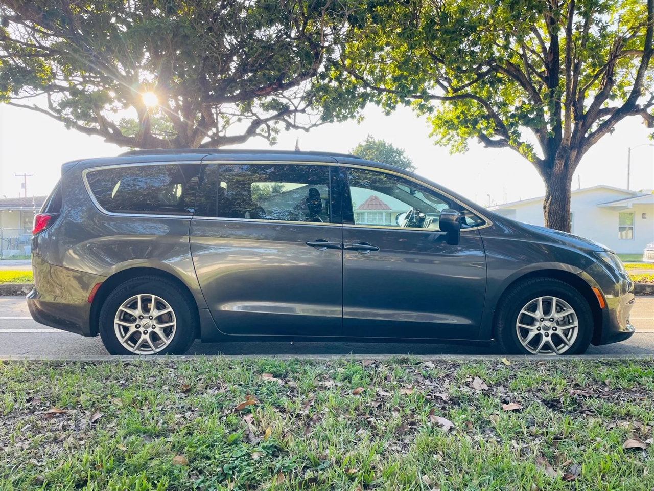 Chrysler Voyager  2021