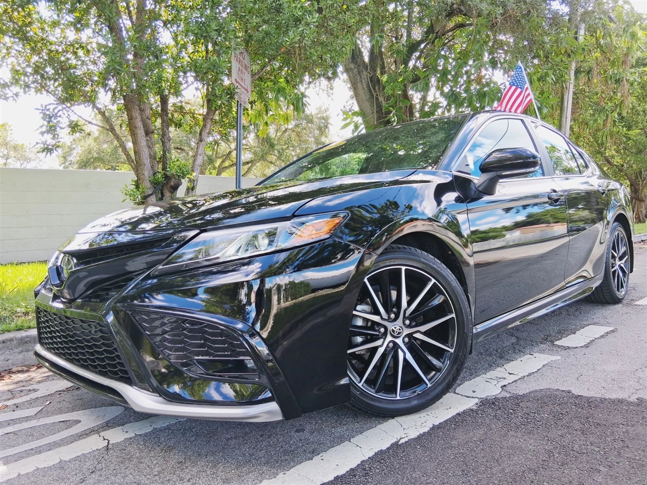 2024 Toyota Camry SE Sedan 4D
