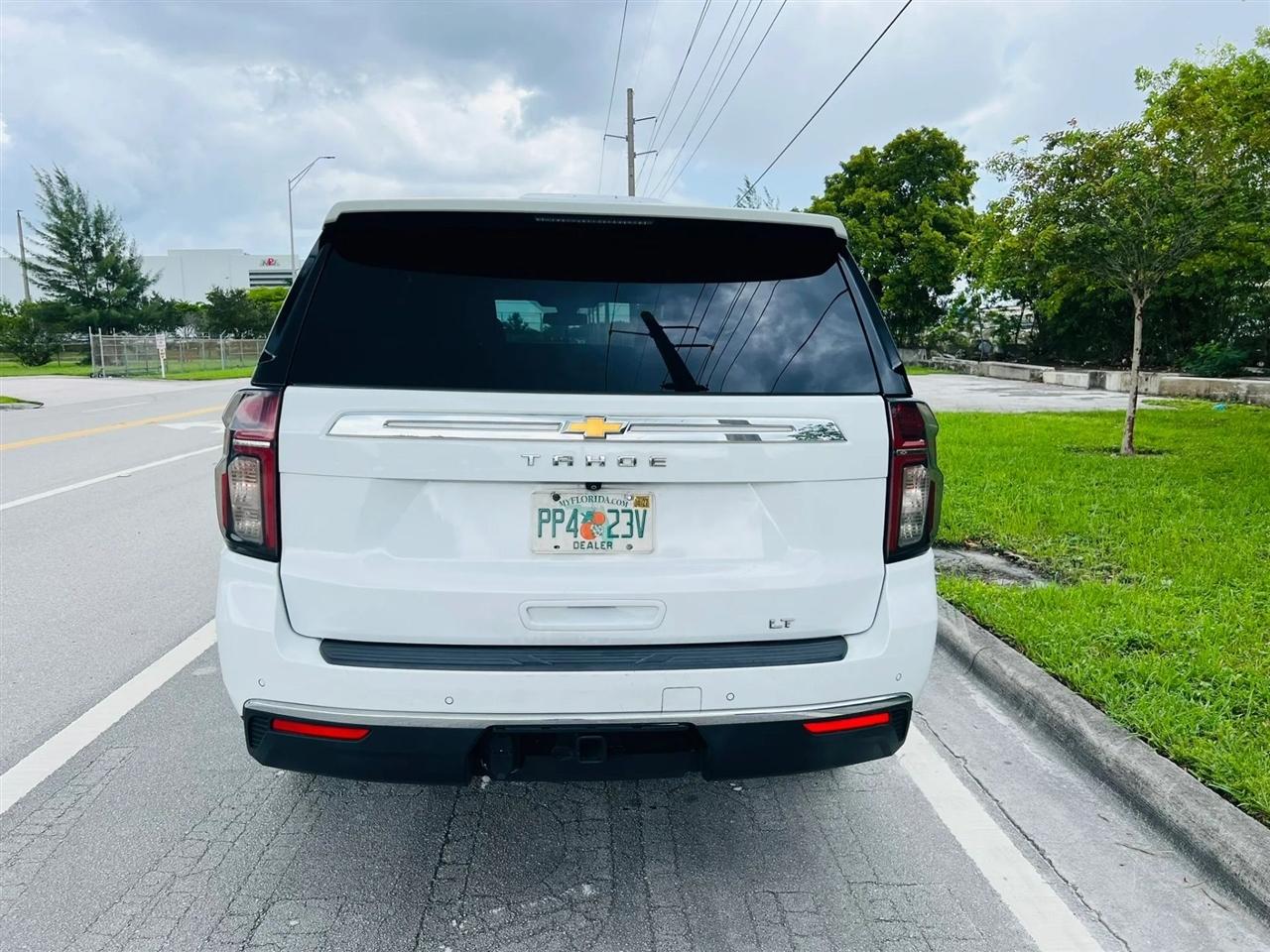 Chevrolet Tahoe photo 4