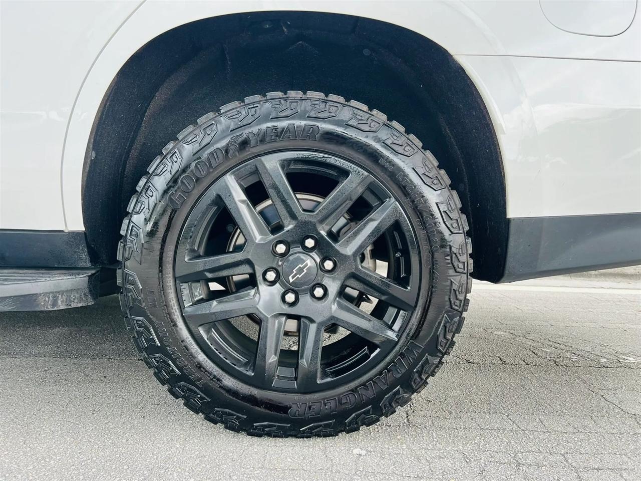 Chevrolet Tahoe photo 9