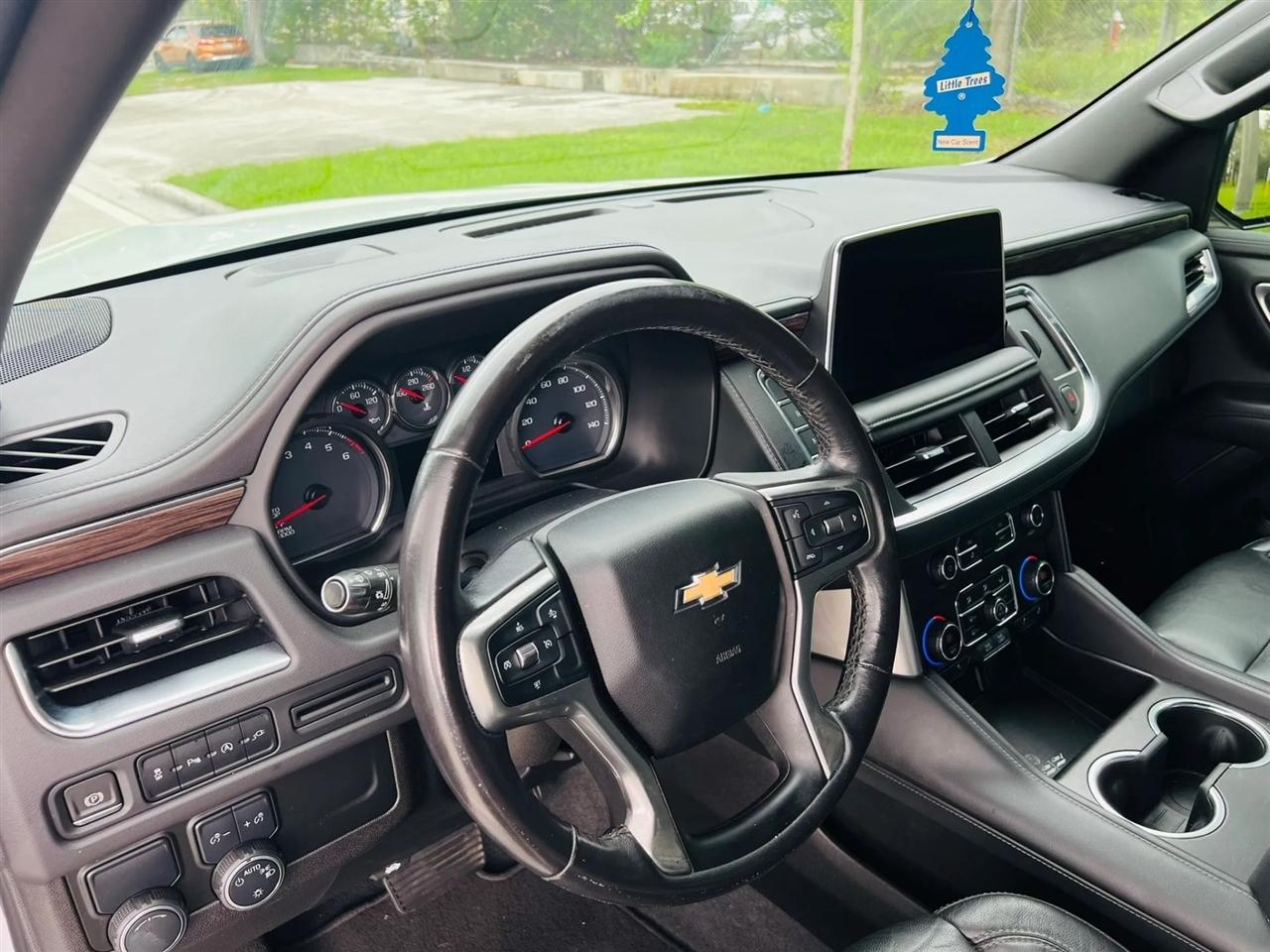 Chevrolet Tahoe photo 11