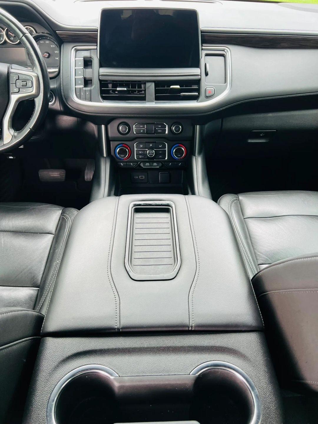 Chevrolet Tahoe photo 14