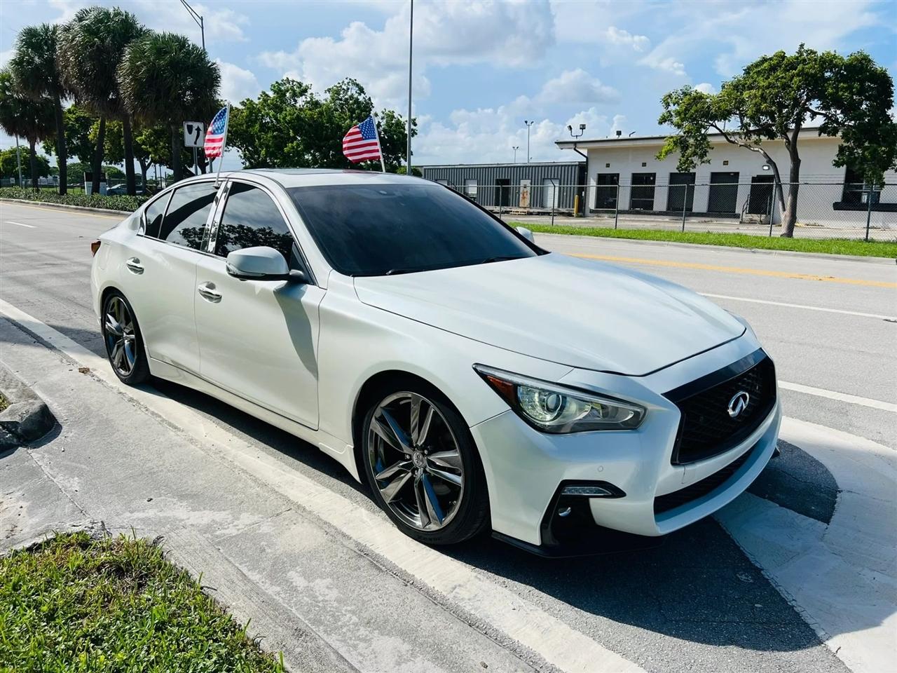 Infiniti Q50 photo 7