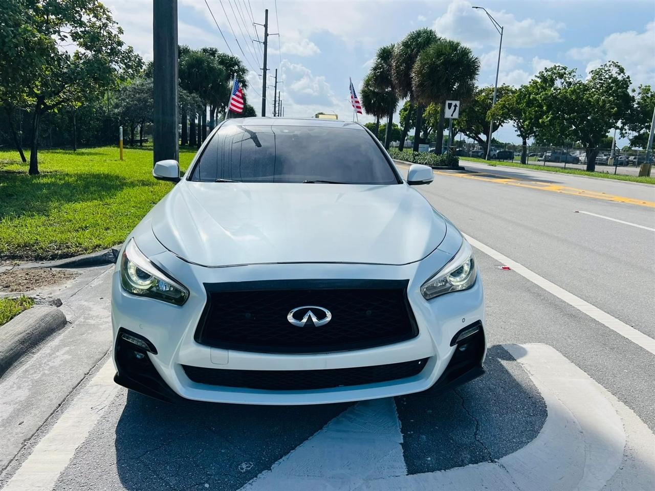 Infiniti Q50 photo 8