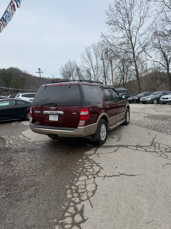 Ford Expedition XLT 4WD 2012