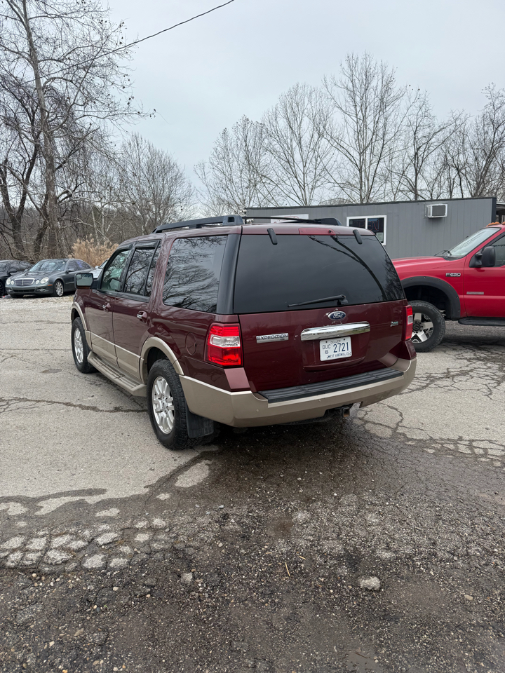 Ford Expedition XLT 4WD 2012