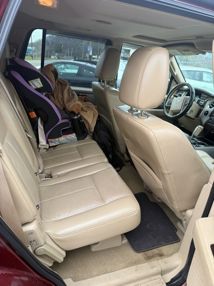 Ford Expedition XLT 4WD 2012