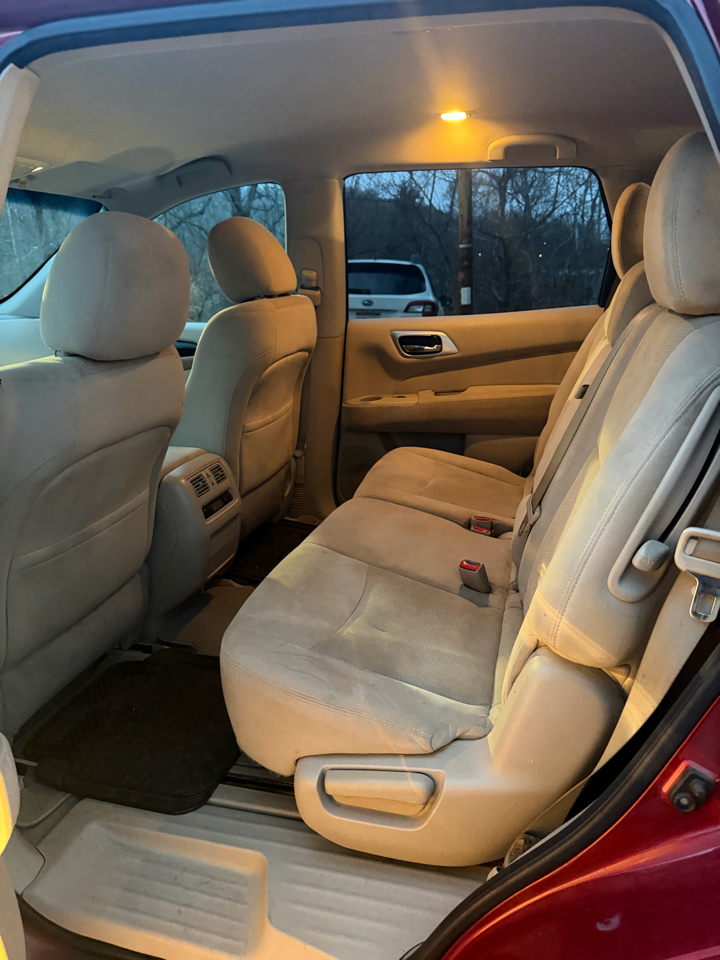 Nissan Pathfinder S 4WD 2014