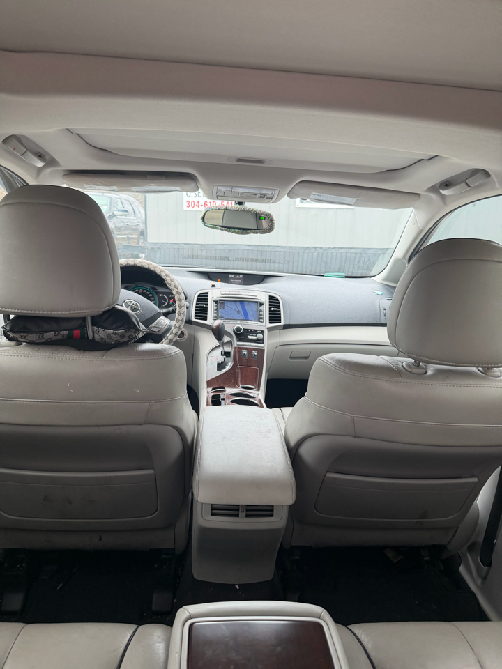 Toyota Venza LE V6 FWD 2012