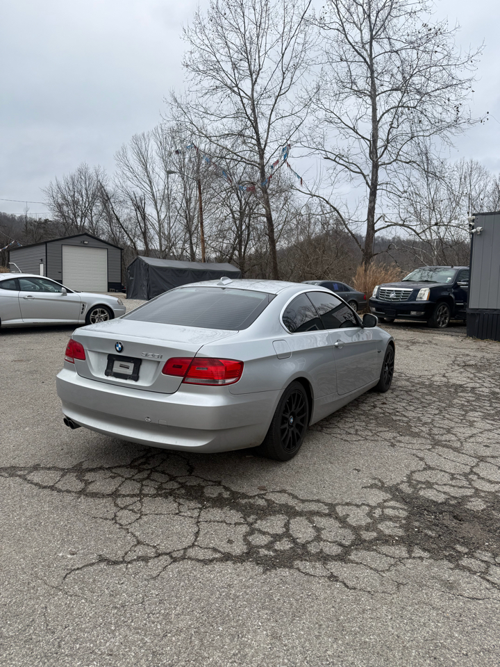 BMW 3-Series 328i xDrive Coupe 2010