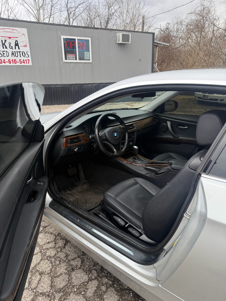 BMW 3-Series 328i xDrive Coupe 2010