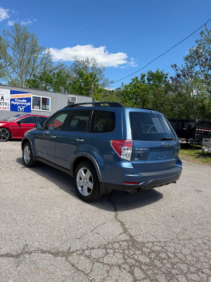 Subaru Forester 2.5X Premium 2010