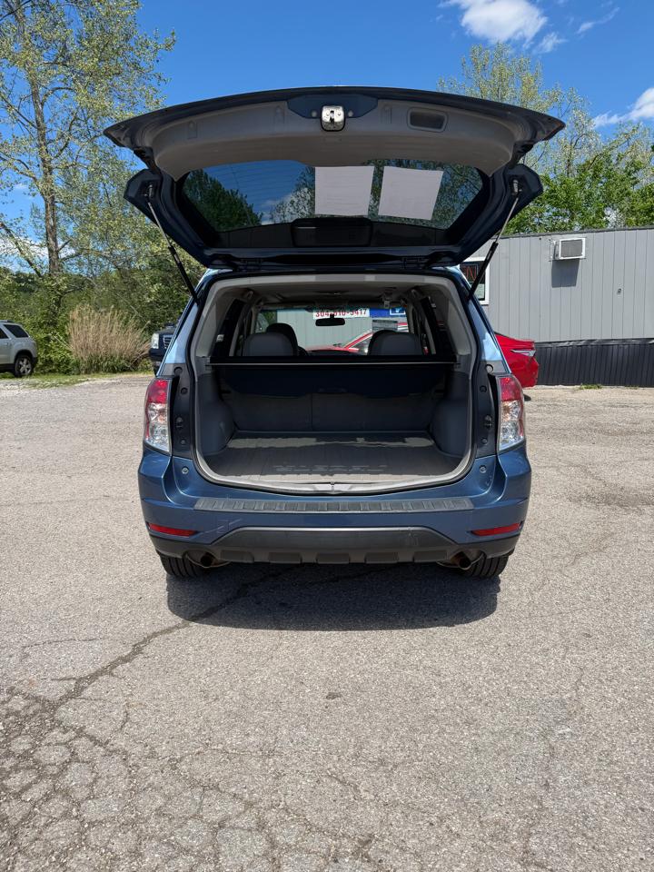 Subaru Forester 2.5X Premium 2010