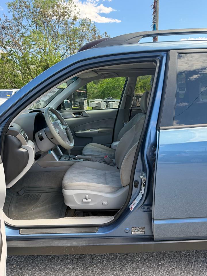 Subaru Forester 2.5X Premium 2010