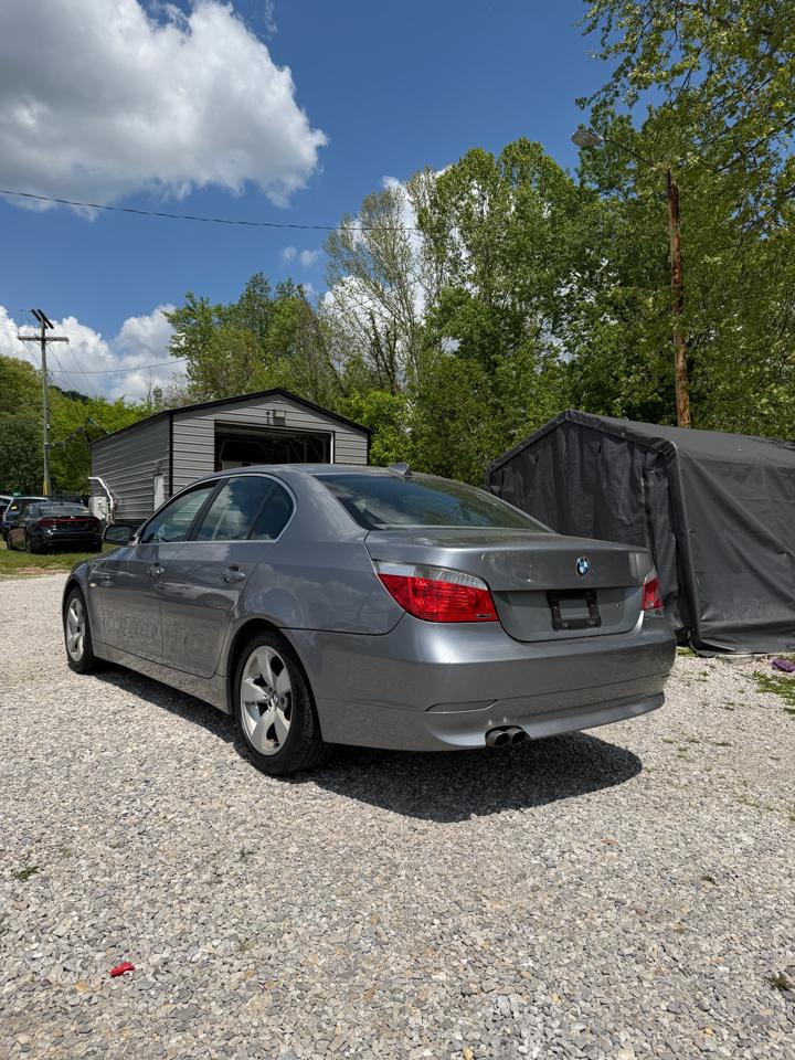 BMW 5-Series 525i 2006