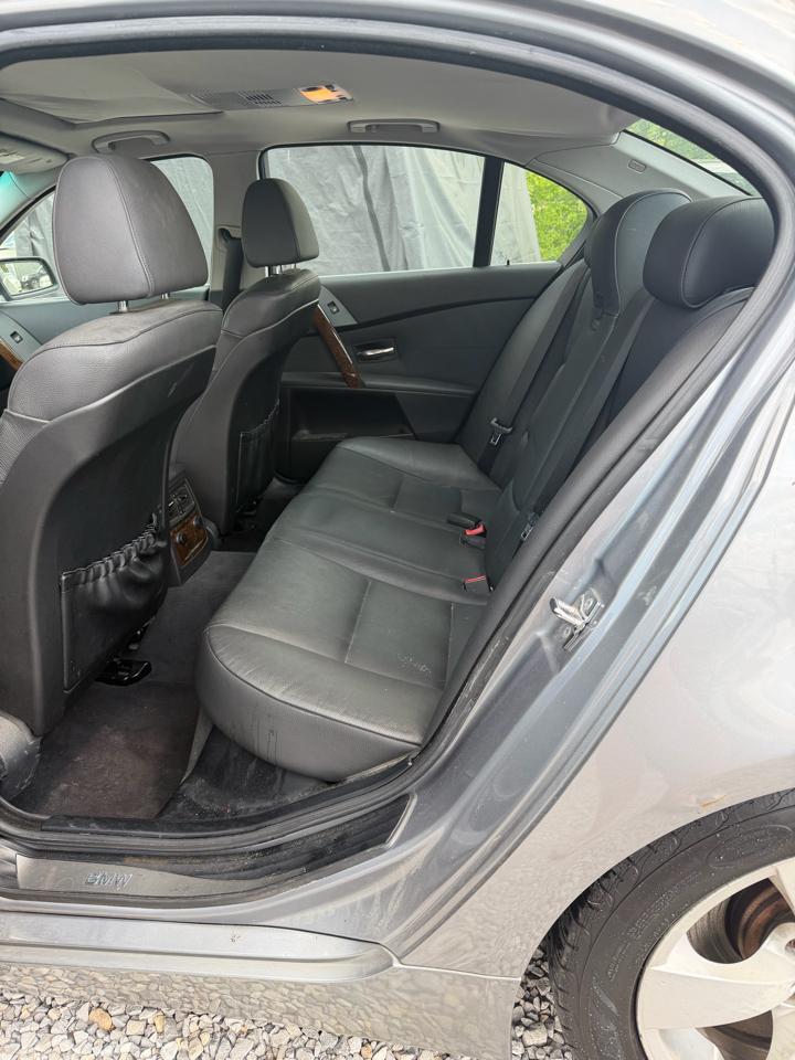 BMW 5-Series 525i 2006