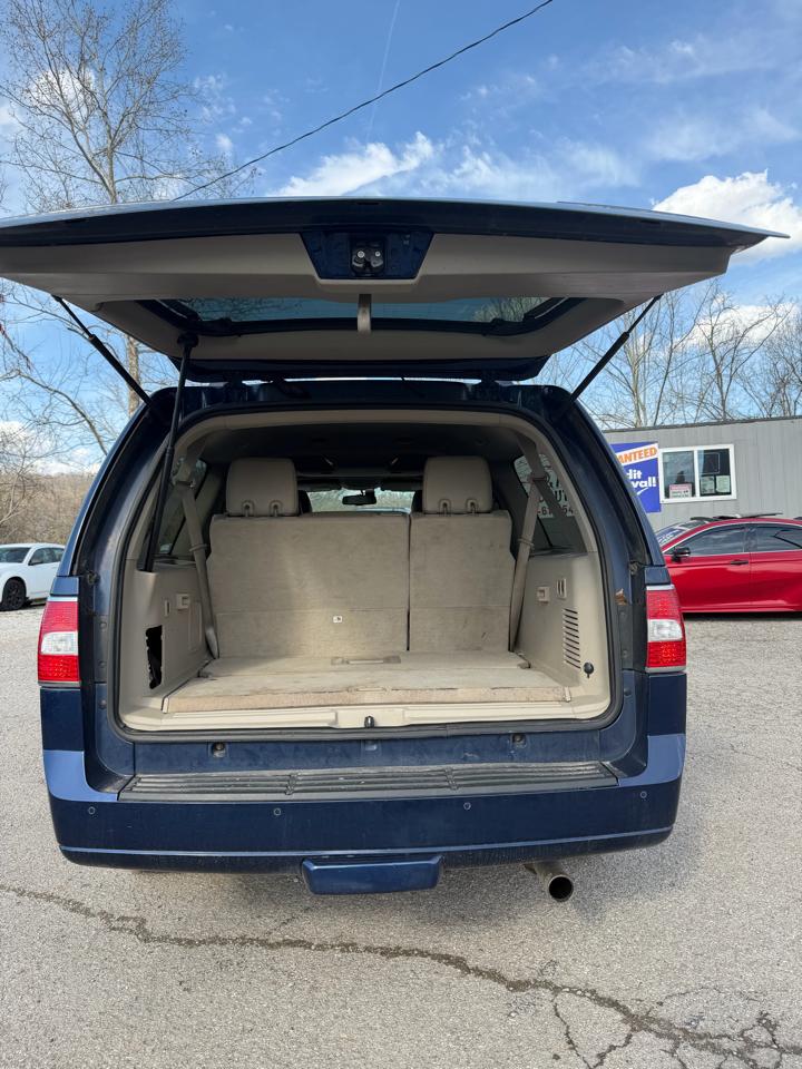 Lincoln Navigator L 4WD 2011