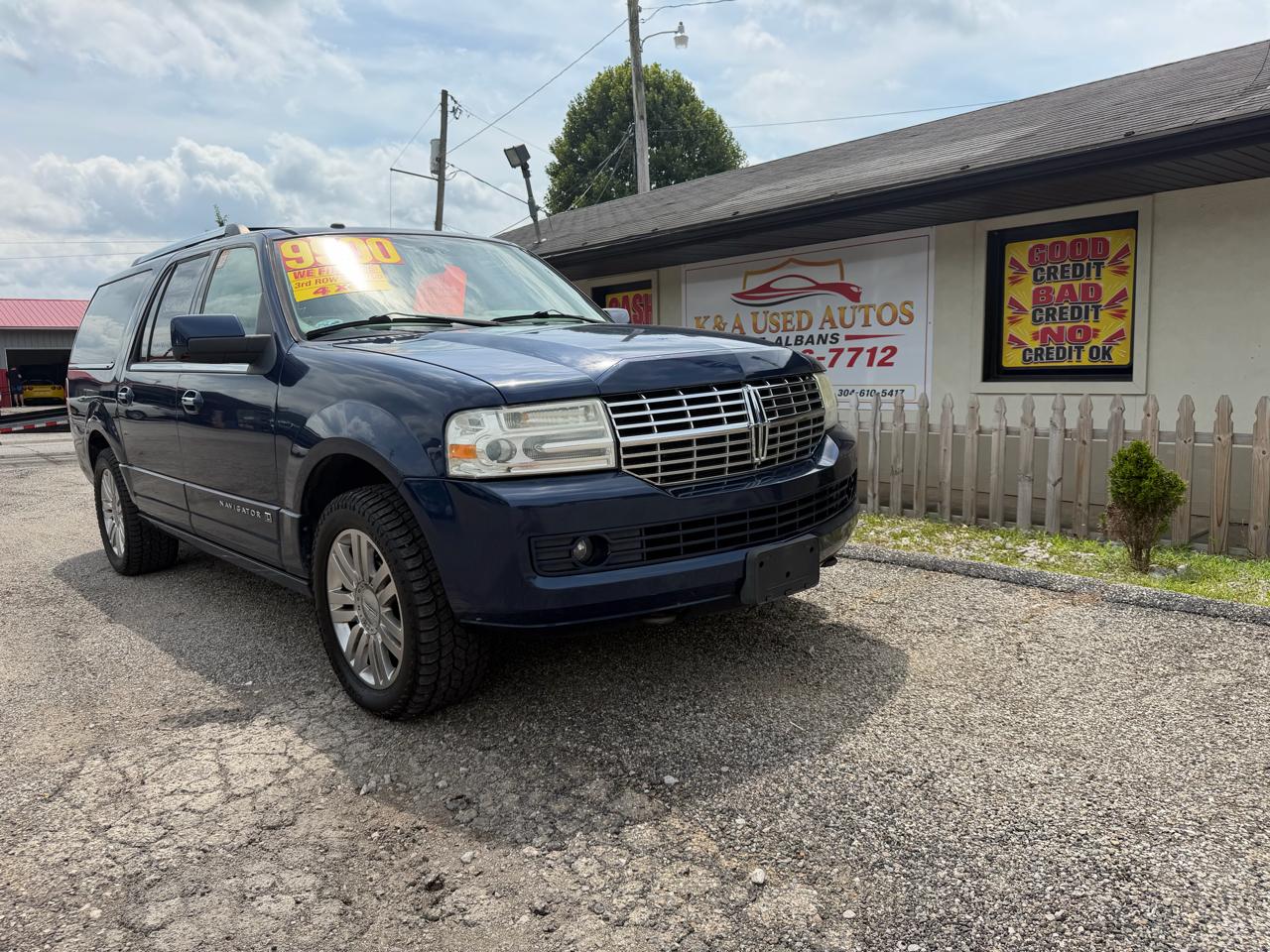 2011 Lincoln Navigator L 4WD