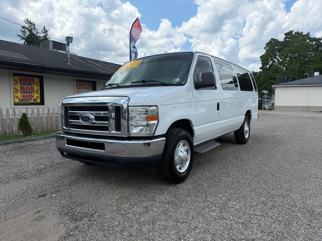 2013 Ford Econoline E-350 XL Super Duty Extended