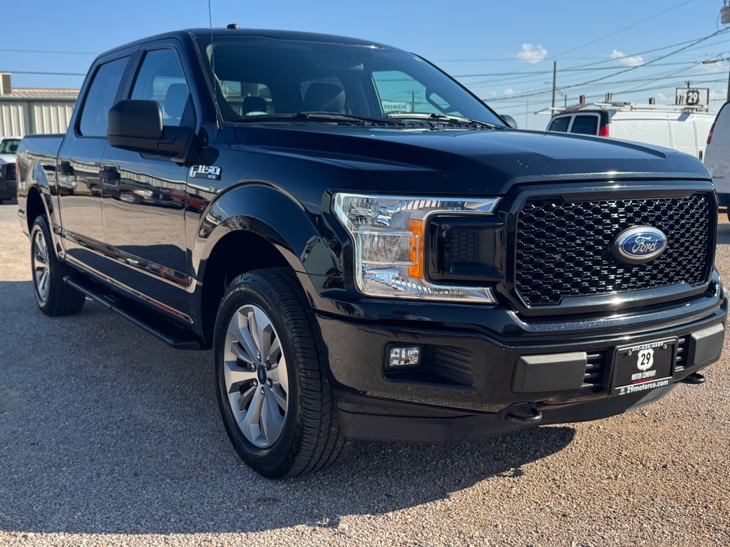 Ford F-150 XL SuperCrew 5.5-ft. Bed 4WD 2018 Ford F-150 XL SuperCrew 5.5-ft. Bed 4WD 2018