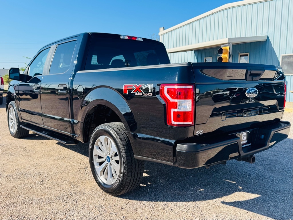 Ford F-150 XL SuperCrew 5.5-ft. Bed 4WD 2018 Ford F-150 XL SuperCrew 5.5-ft. Bed 4WD 2018