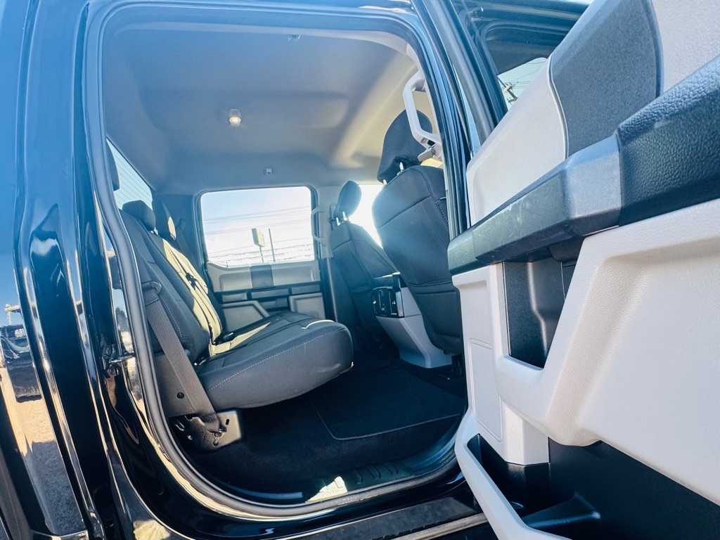 Ford F-150 XL SuperCrew 5.5-ft. Bed 4WD 2018 Ford F-150 XL SuperCrew 5.5-ft. Bed 4WD 2018