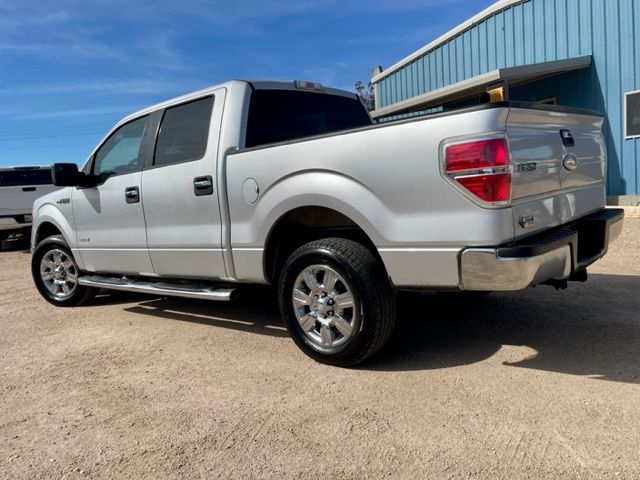 Ford F-150 XL SuperCrew 5.5-ft. Bed 2WD 2011 Ford F-150 XL SuperCrew 5.5-ft. Bed 2WD 2011