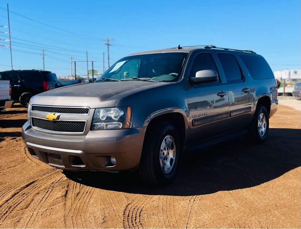 2014 Chevrolet Suburban LT 1500 2WD